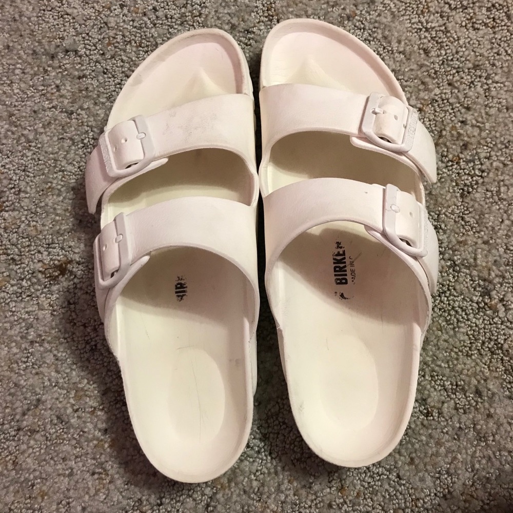 White Birkenstock’s